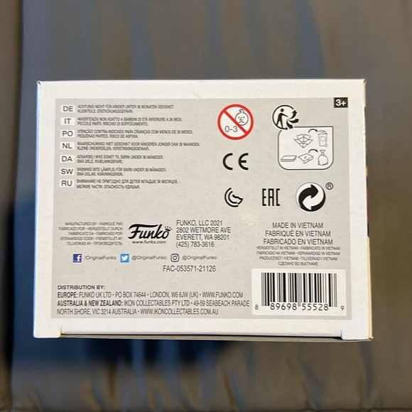 Funko Pop Falcon - Picture 3 of 6